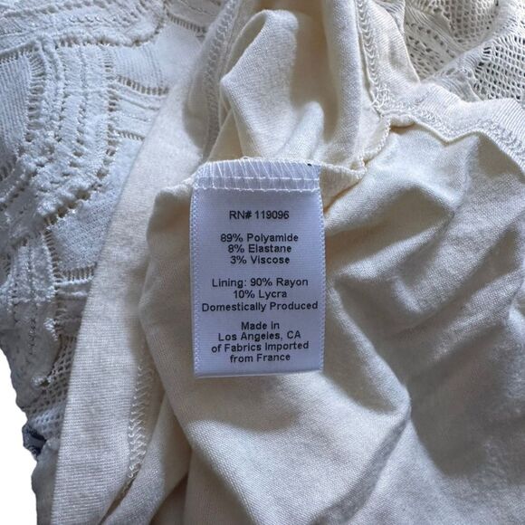 NIGHTCAP Lace Fitted Mini Dress NWT Sz 2 - Picture 5 of 5